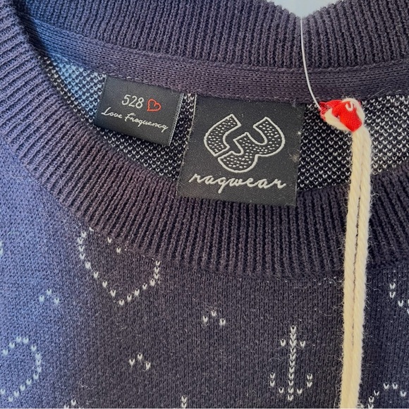 Ragwear NWT Navy Heart and Anchor Patterned Women’s Sweater - Picture 7 of 8